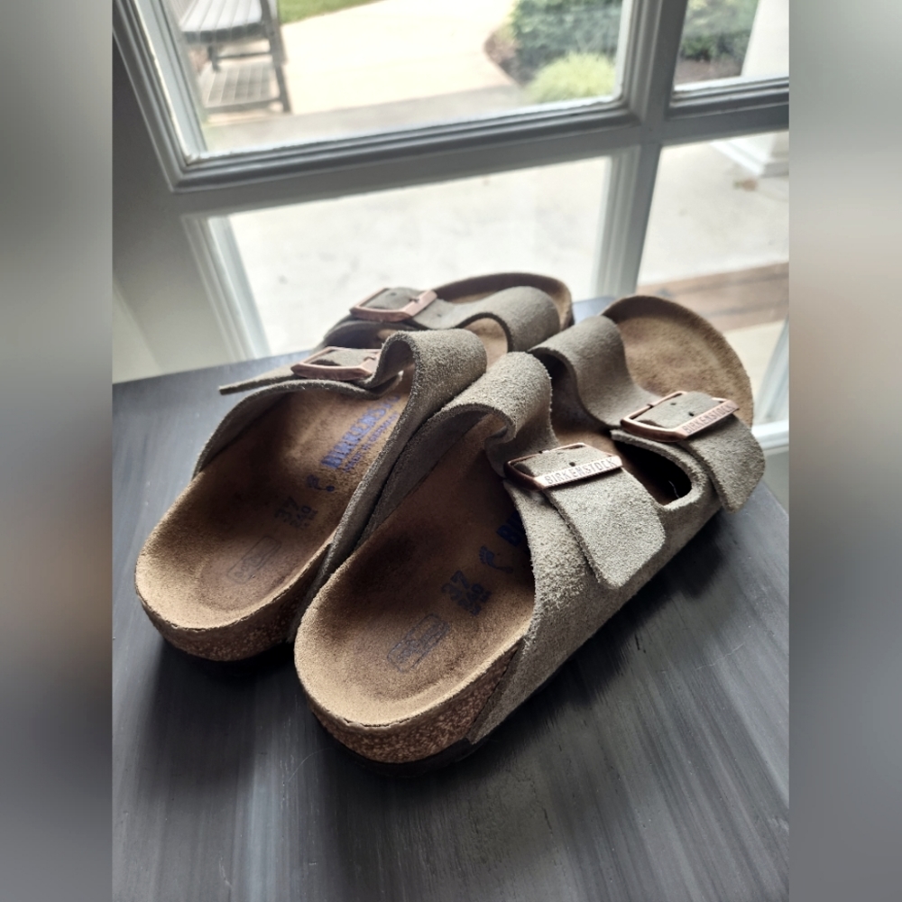 Birkenstock Arizona Sandals Taupe Size 37 EU 6.5 US Used